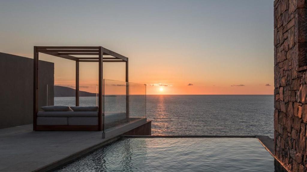 Acro Suites 12 Acro Suites Resort