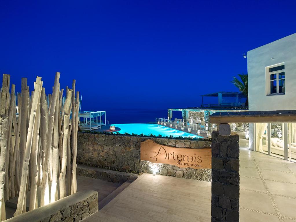 Artemis Seaside Resort 19 Artemis Seaside Resort Milos Greece