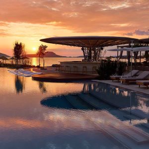 W Costa Navarino Waterfront