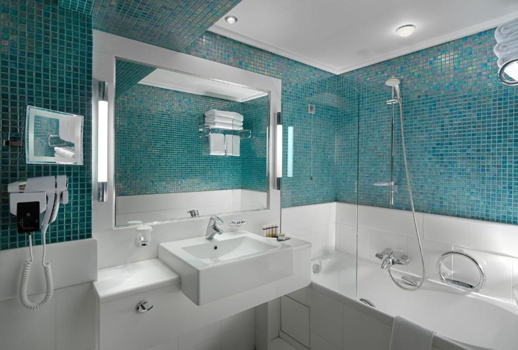 Crowne Plaza Athens City Centre 6