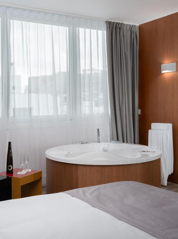 Elia Ermou Athens Hotel 10