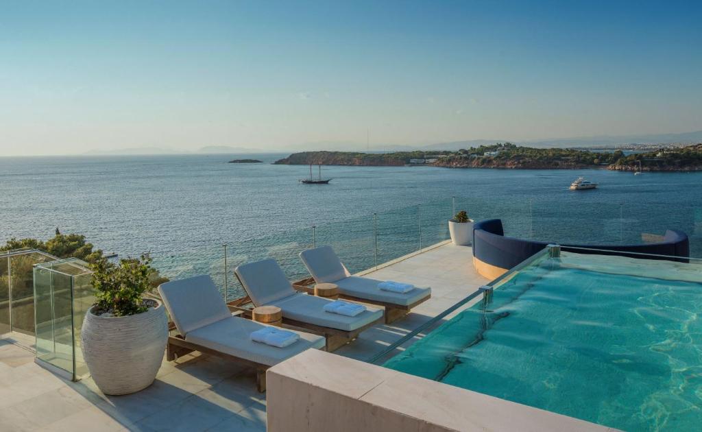 FOUR SEASONS ARION 11