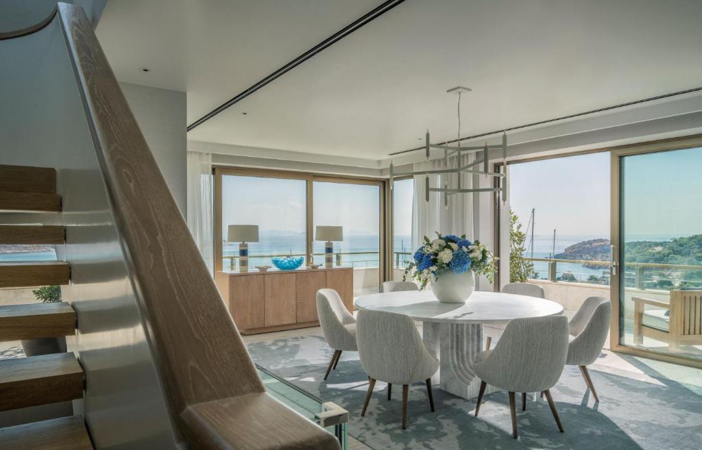 FOUR SEASONS ARION 14