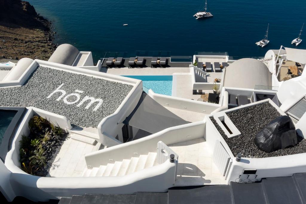 Hom Santorini 7