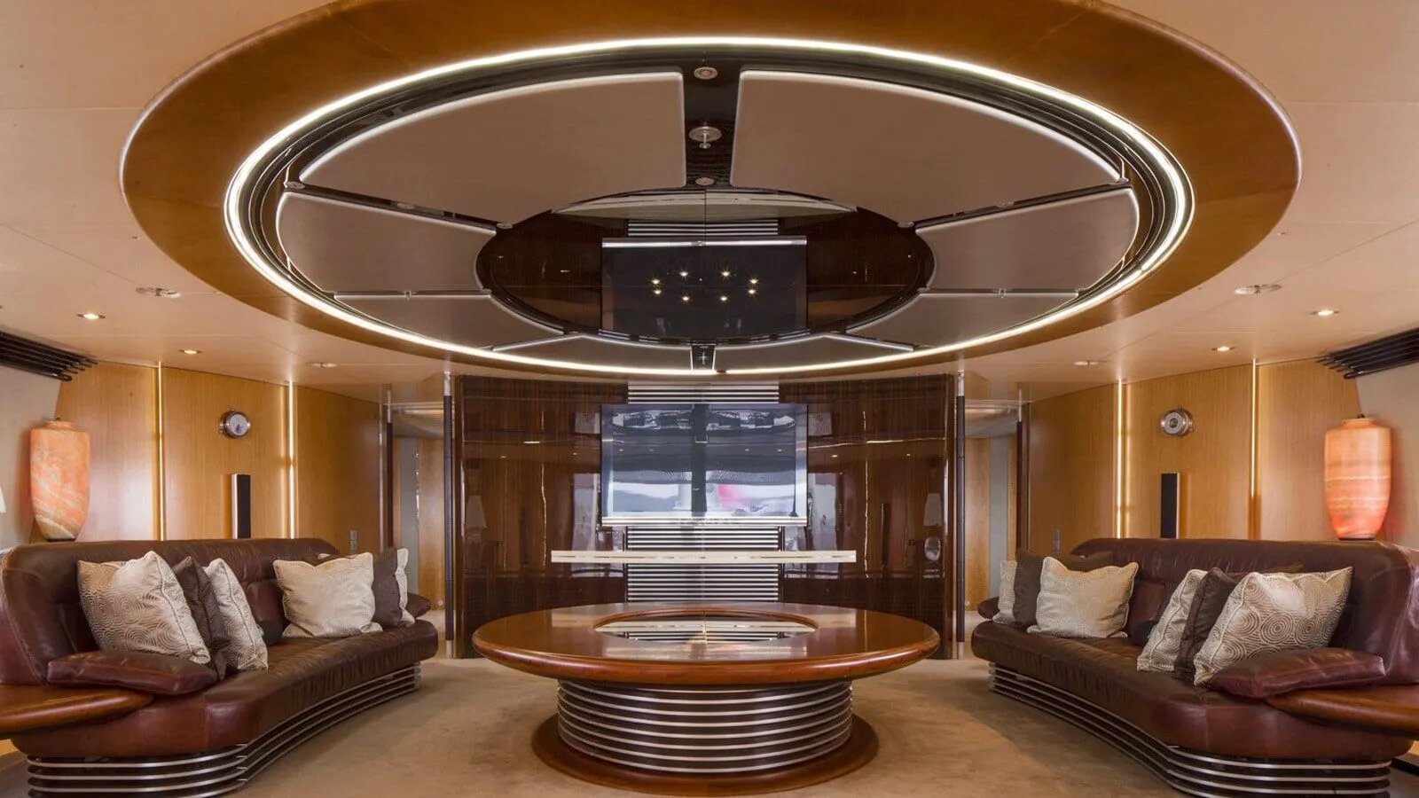 Maltese-Falcon 2 MALTESE FALCON