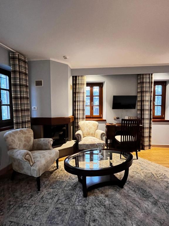 MountGrace Suites & SPA 7