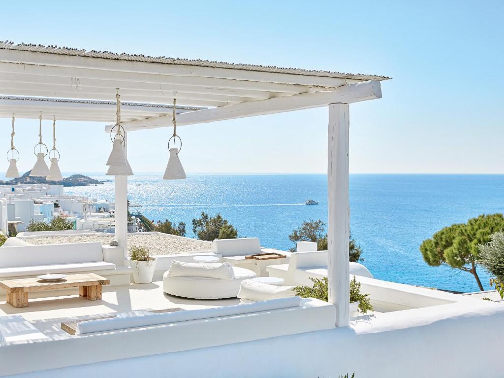 Mykonos Blu Grecotel 10