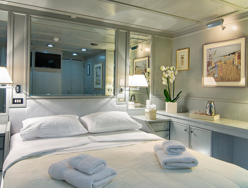 ONatalina 8 O'Natalina Yacht