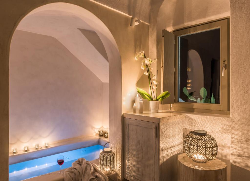 On The Rocks Santorini 12