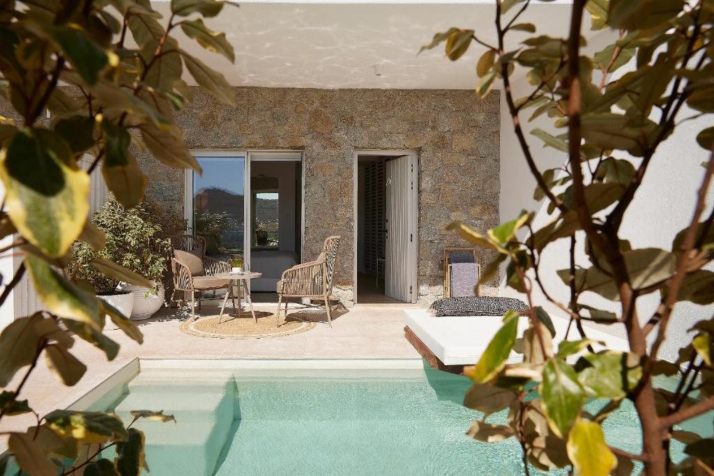 Once in Mykonos, Designed For Adults 3 Once in Mykonos