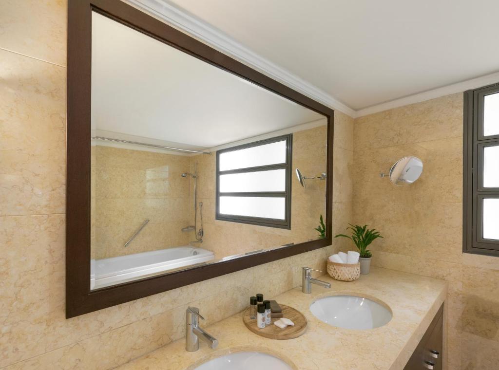 Porto Carras Meliton 10