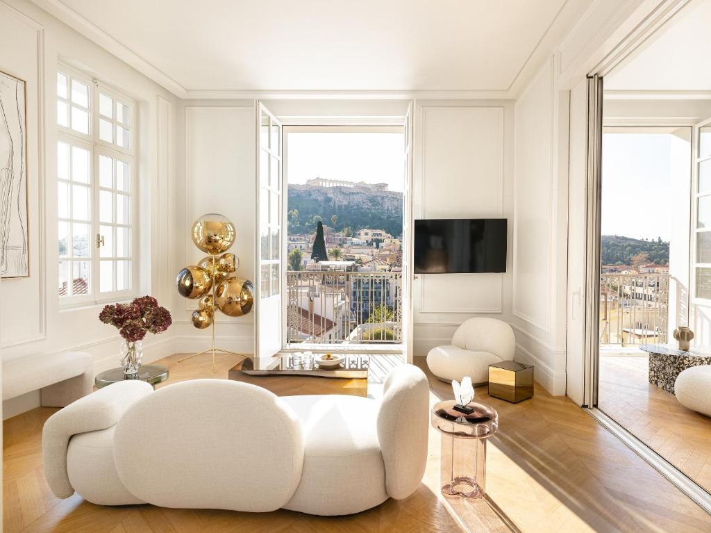 The Dolli at Acropolis 10