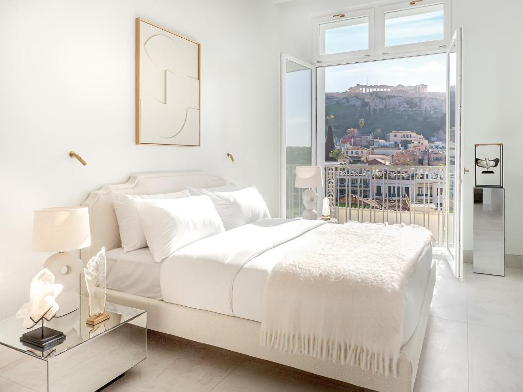 The Dolli at Acropolis 4