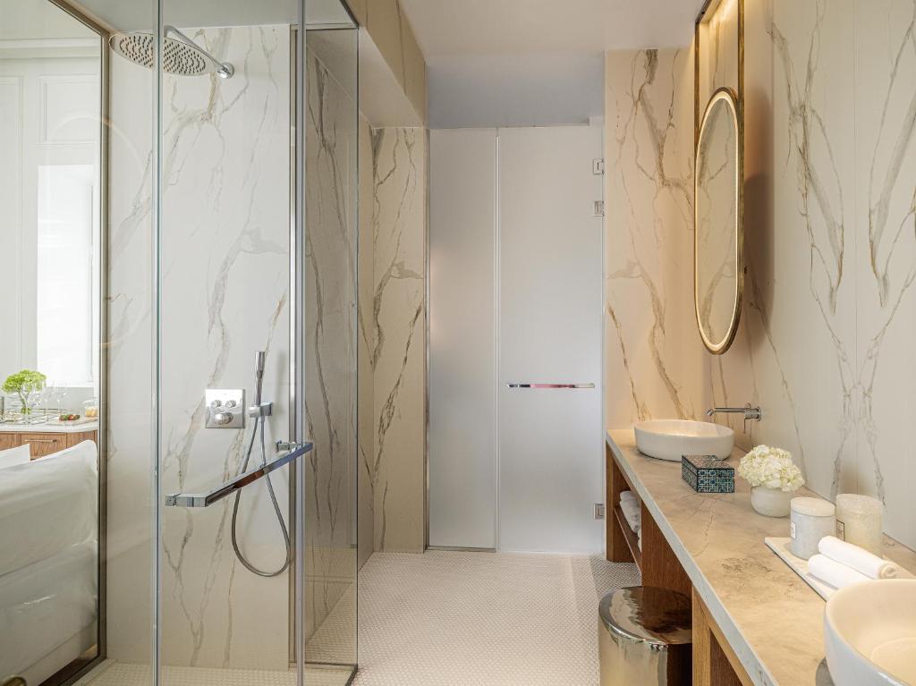 The Dolli at Acropolis 8