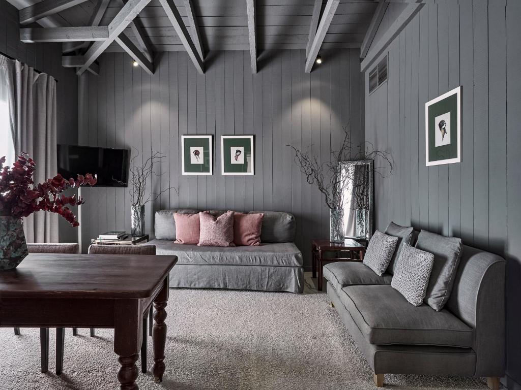 The Kefalari Suites 5