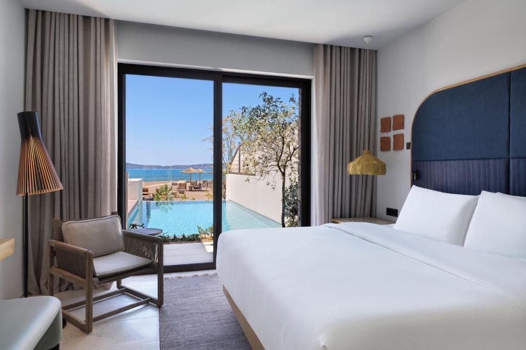 W Costa Navarino 3 W Costa Navarino